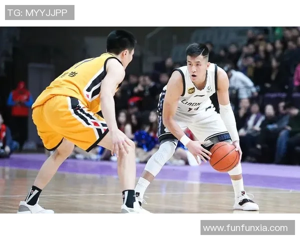 重庆篮球队强势领跑欧锦赛积分榜目前积分高达82分 重庆篮球队强势领跑欧锦赛积分榜目前积分高达82分